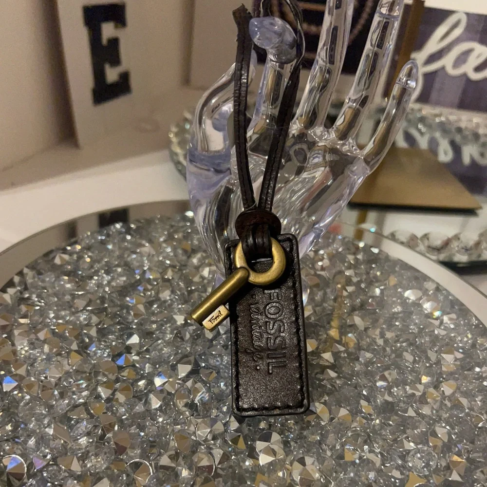 Fossil Vintage dar Brown Leather Keychain or handbag tag